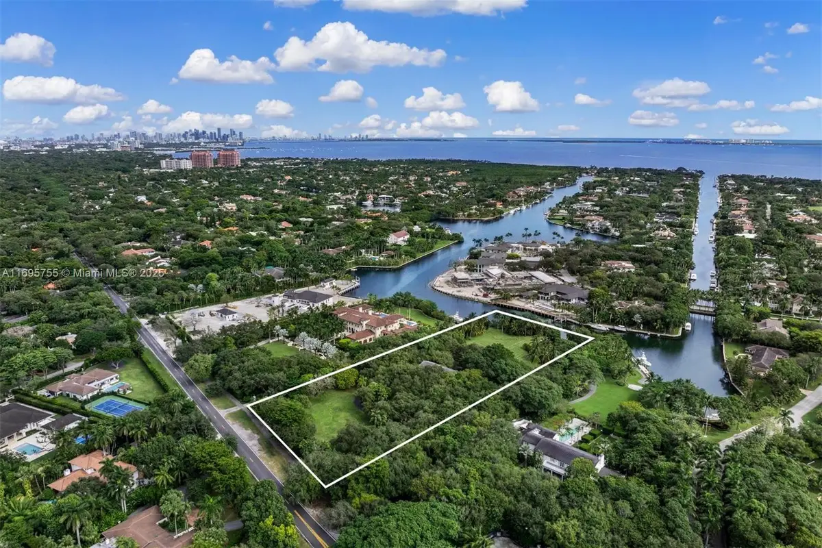 8565 Old Cutler Rd, Coral Gables, FL 33143 - #1