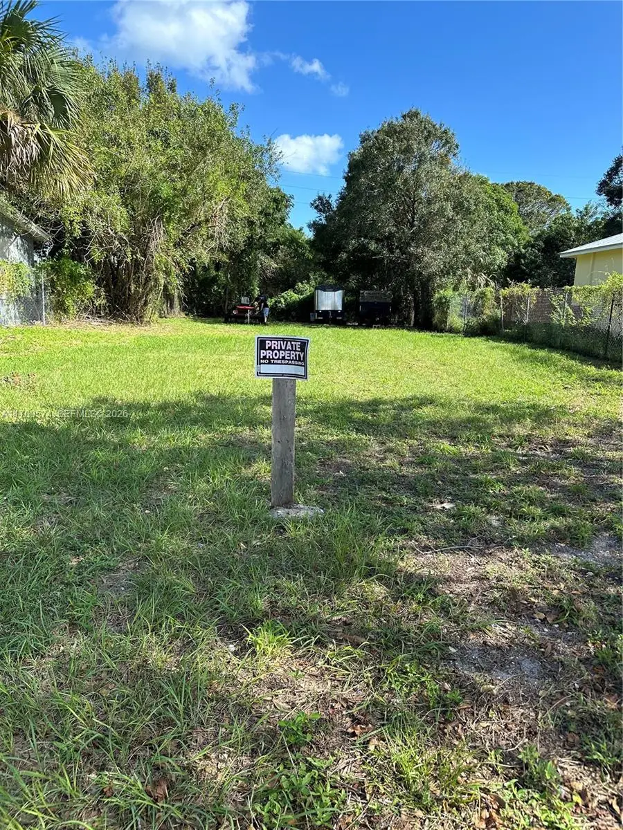712 N 22nd St, Fort Pierce, FL 34950 - #3