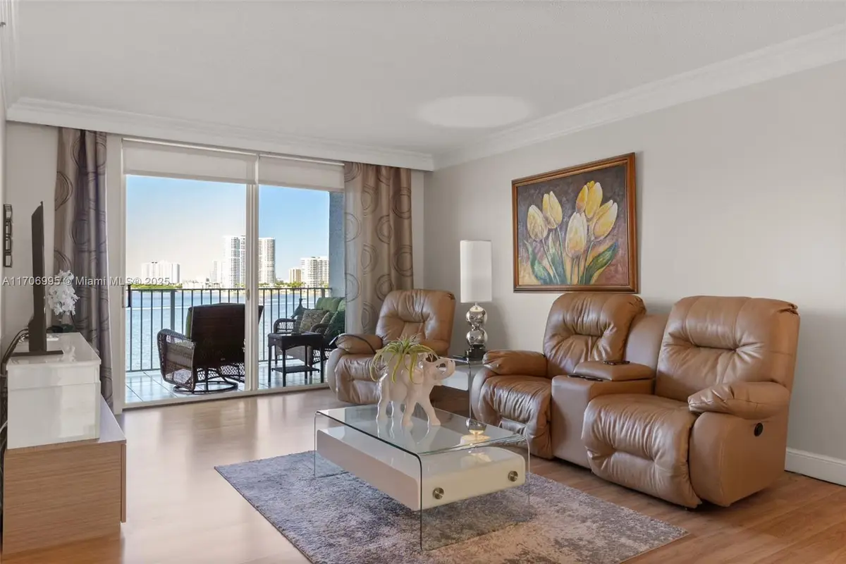 18260 N Bay Rd #516, Sunny Isles Beach, FL 33160 - Image #1