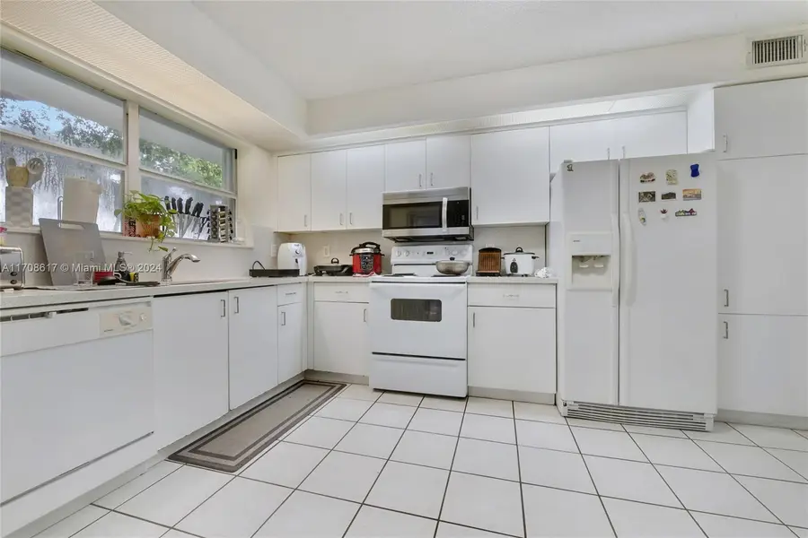 2622 SE 19th Ct #207-B, Homestead, FL 33035 - Image #2