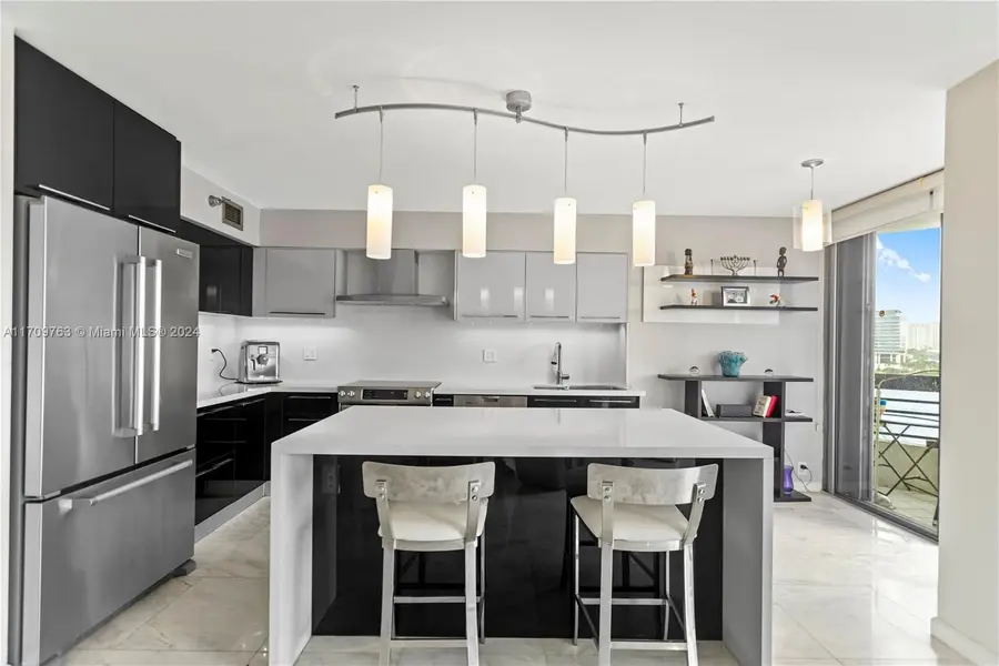 19101 NE 36th Ct #902, Aventura, FL 33180 - Image #3