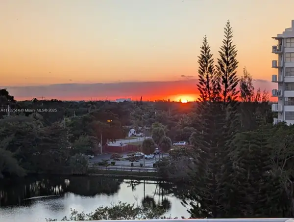 1300 NE Miami Gardens Dr #613E, Miami, FL 33179