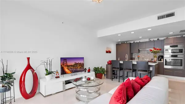 7875 NW 107th Ave #511, Doral, FL 33178