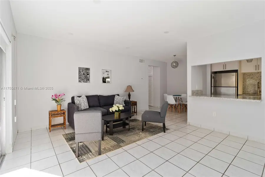 644 Meridian Ave #1, Miami Beach, FL 33139 - Image #3