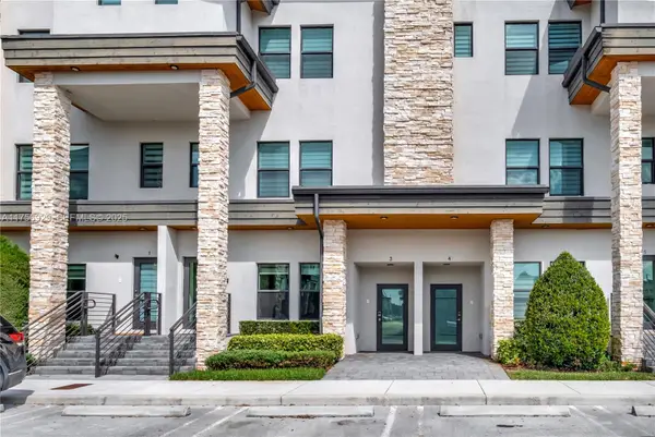 10473 NW 82nd St #3, Doral, FL 33178