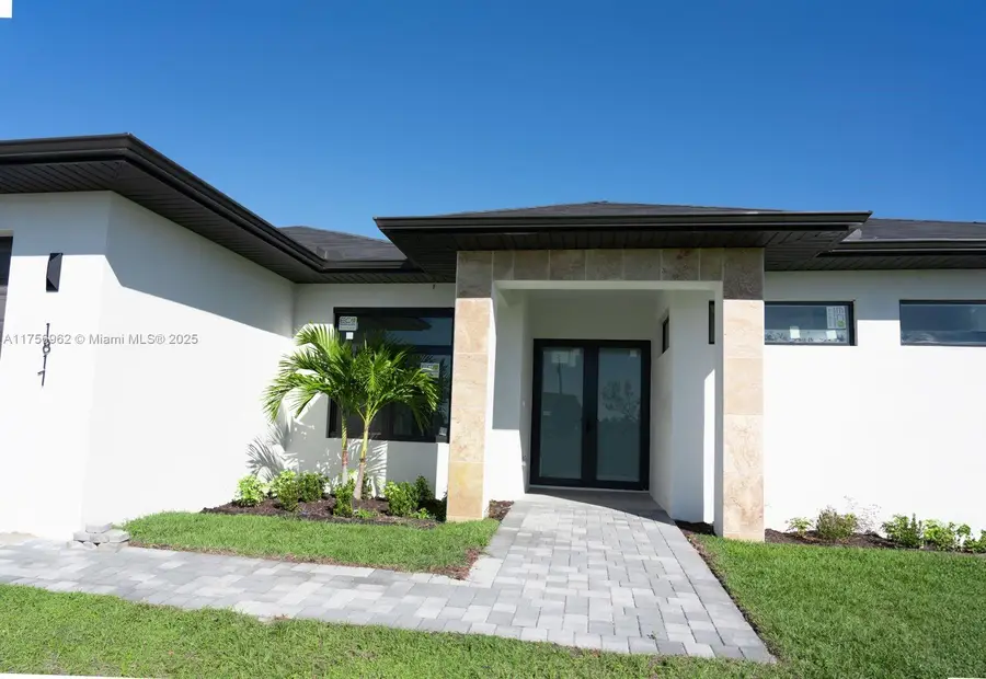 1817 NE 17th St, Cape Coral, FL 33909 - #2