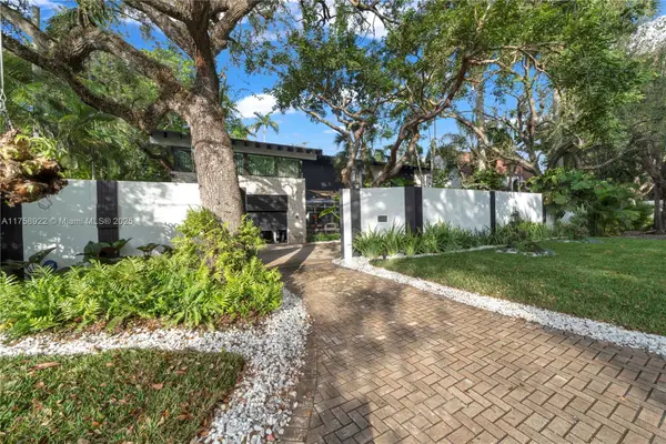 3760 S Douglas Rd, Miami, FL 33133