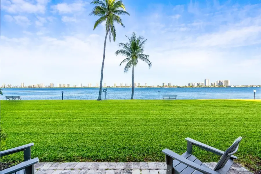 301 Lake Shore Dr #106, Lake Park, FL 33403 - Image #2