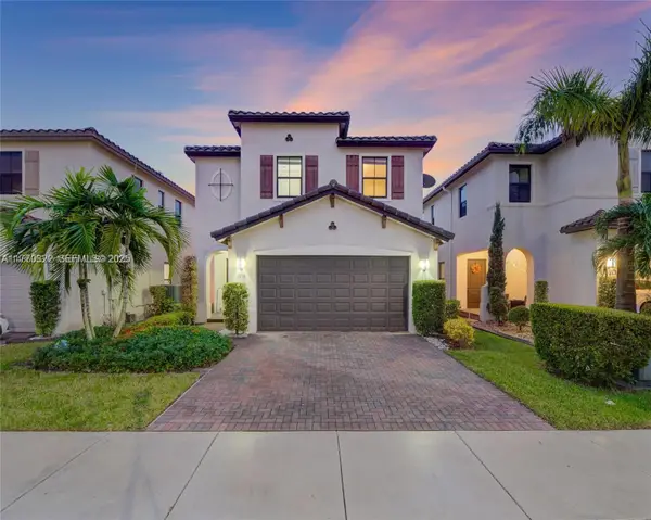 3308 W 95th Ter, Hialeah, FL 33018