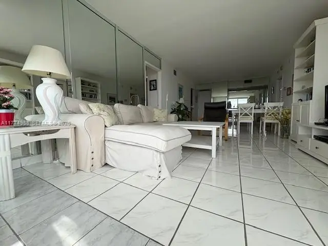 3625 N Country Club Dr #PH-4, Aventura, FL 33180 - Image #3