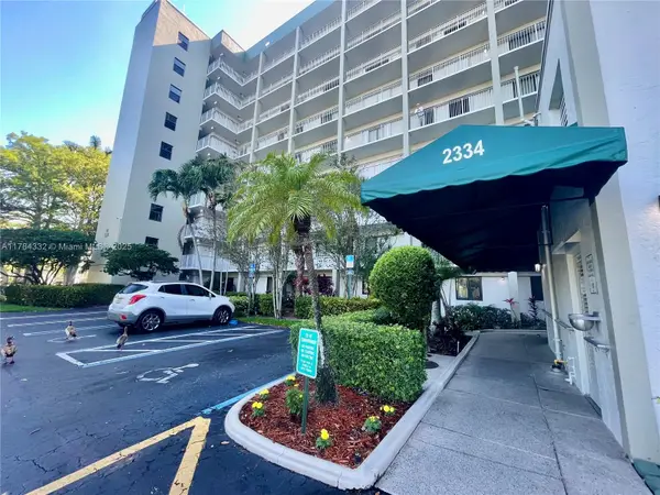 2334 S Cypress Bend Dr #505, Pompano Beach, FL 33069