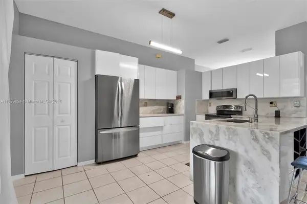 2625 SE 5th Ct, Homestead, FL 33033