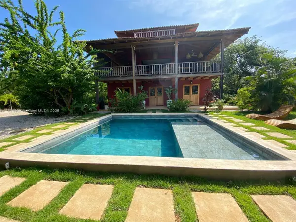 Condominium Hotel Playa N Santa Cruz, ,  50301