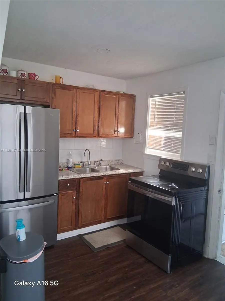 1280 NW 100th Ter, Miami, FL 33147 - Image #2