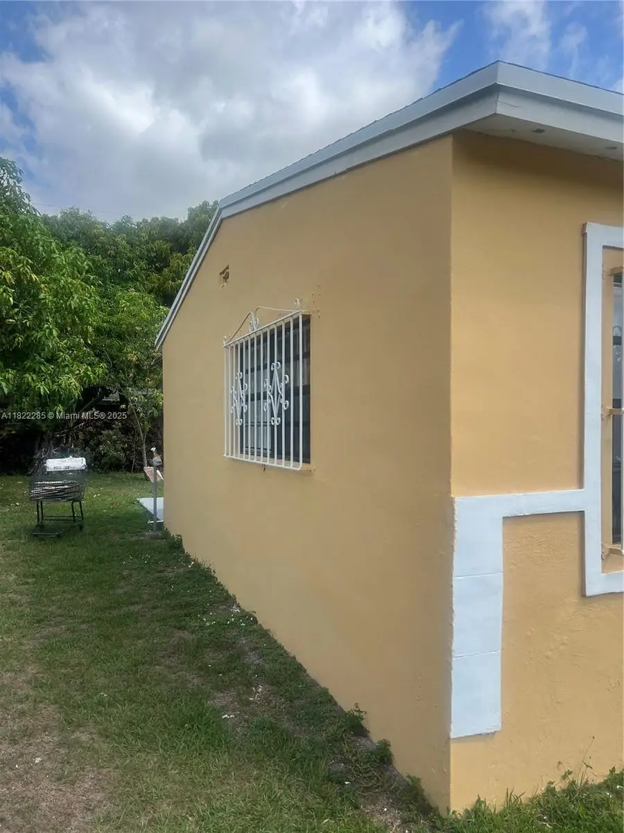 821 NW 183rd Dr, Miami Gardens, FL 33169 - Image #3