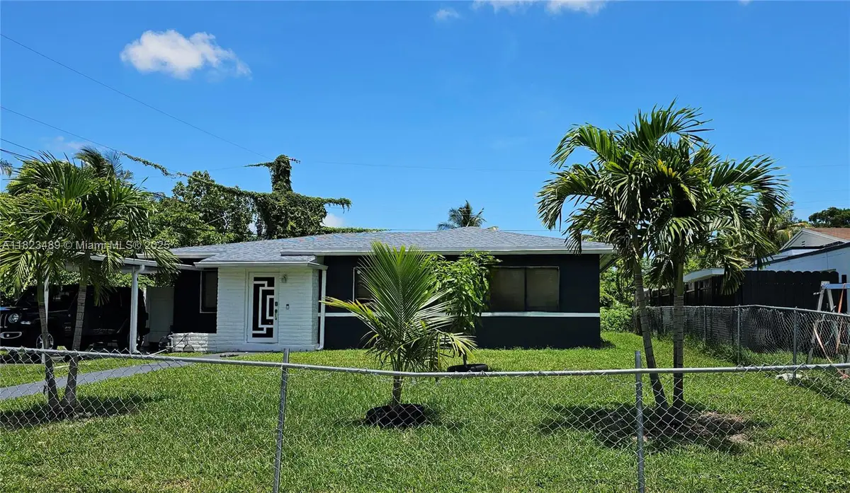 16265 NE 9th Pl, North Miami Beach, FL 33162 - Image #1