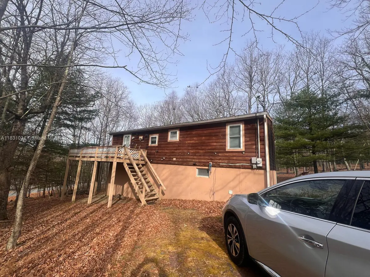 123 Rocky Rd, Masthope, PA 18435 - #1