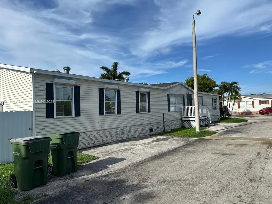220 NE 12 Ave, Homestead, FL 33030 - Image #2