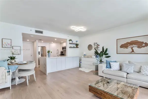 701 Brickell Key Blvd #808, Miami, FL 33131