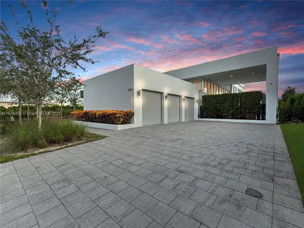 16582 S Botaniko Dr S, Weston, FL 33326