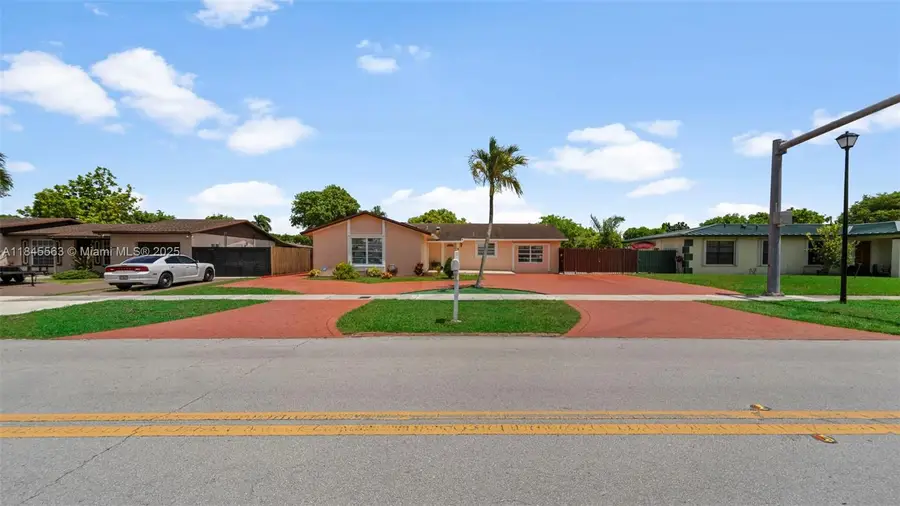 13330 SW 79th St, Miami, FL 33183 - Image #2