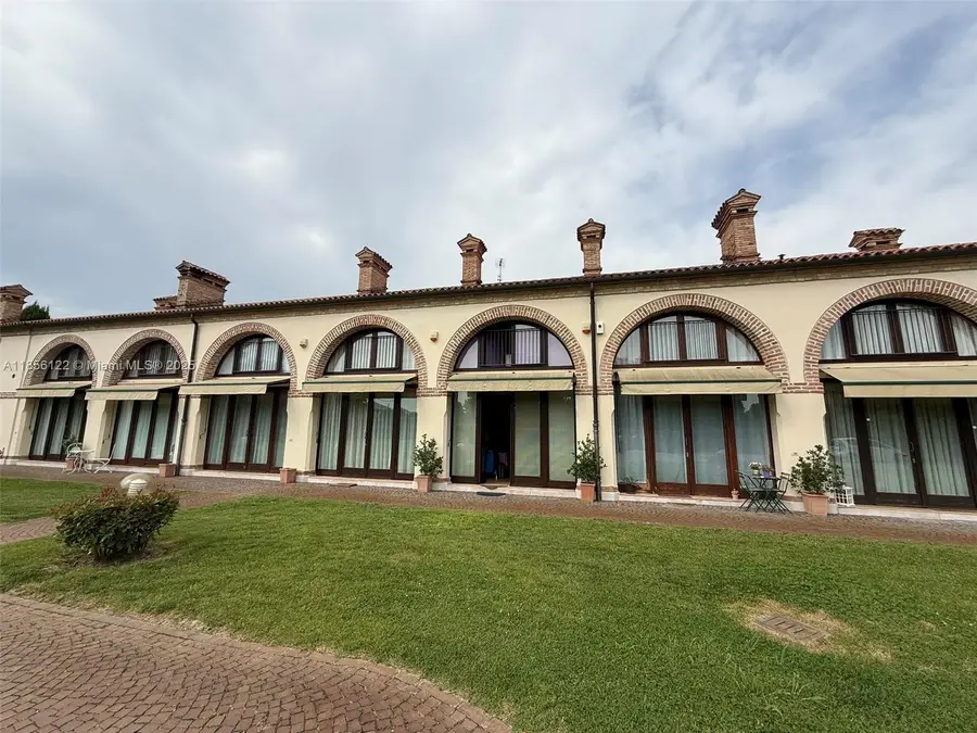 Via Selve 4, Selvazzano D Via Selve, City Unavailable, FL 35030 - #2