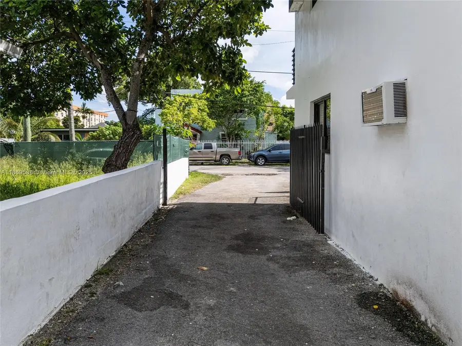 131 NE 77th St, Miami, FL 33138 - Image #2