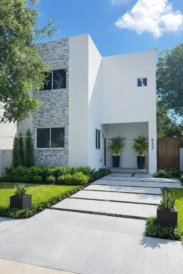 532 NW 17th Ave, Fort Lauderdale, FL 33311
