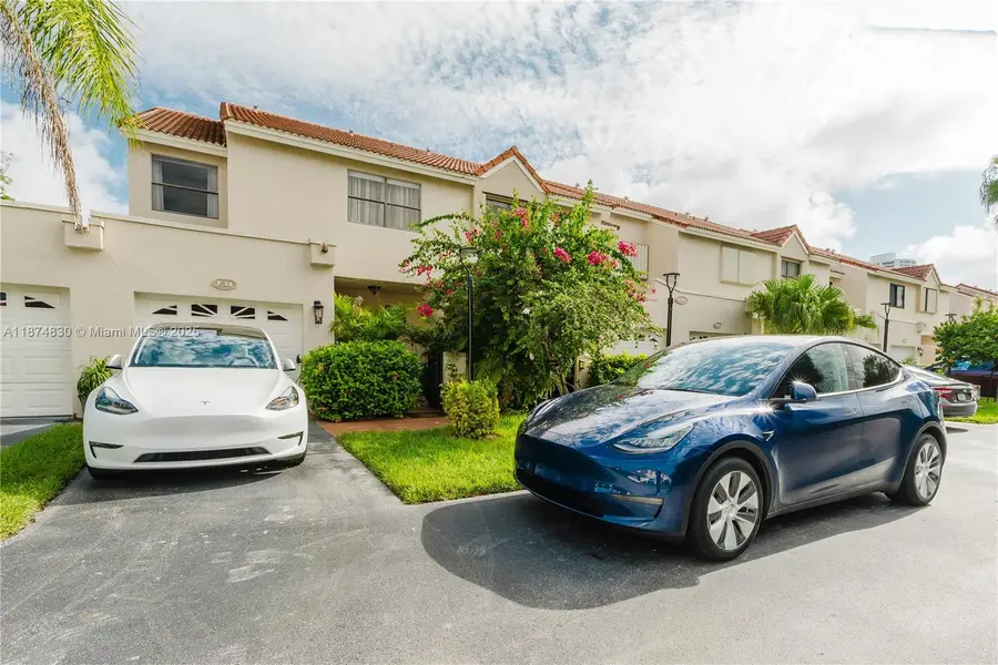21195 Helmsman Dr #F12, Aventura, FL 33180 - Image #2