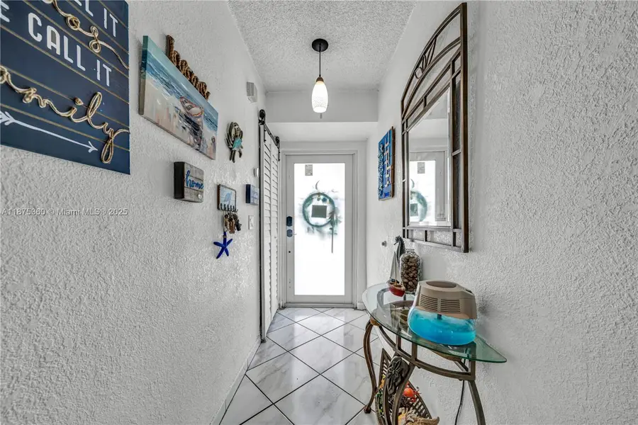 1317 W 61st Pl, Hialeah, FL 33012 - Image #2