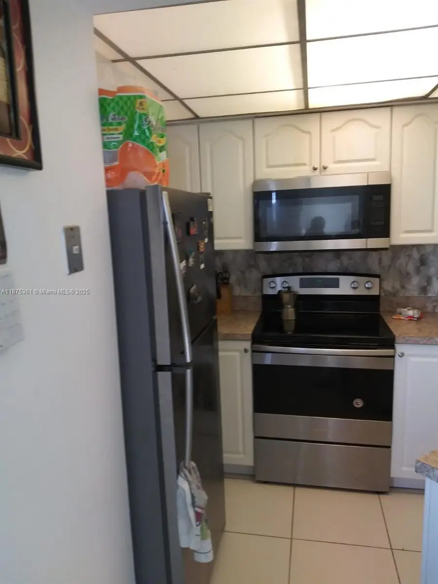 Address Withheld By Seller, Miami, FL 33193 - Image #3