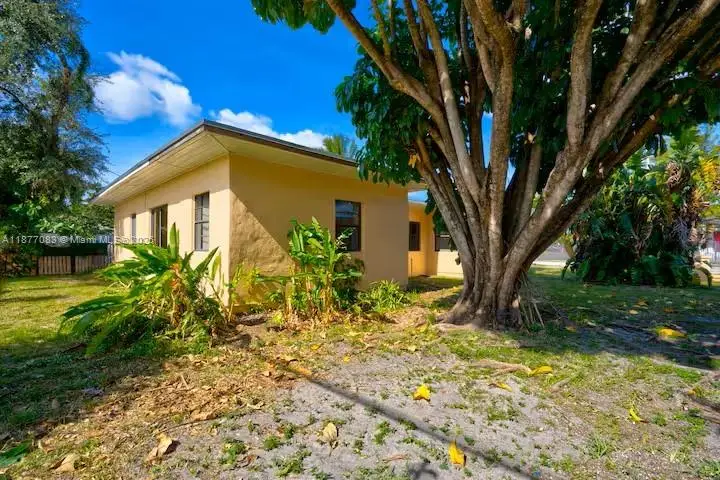 Address Withheld By Seller, Miami, FL 33161 - Image #1