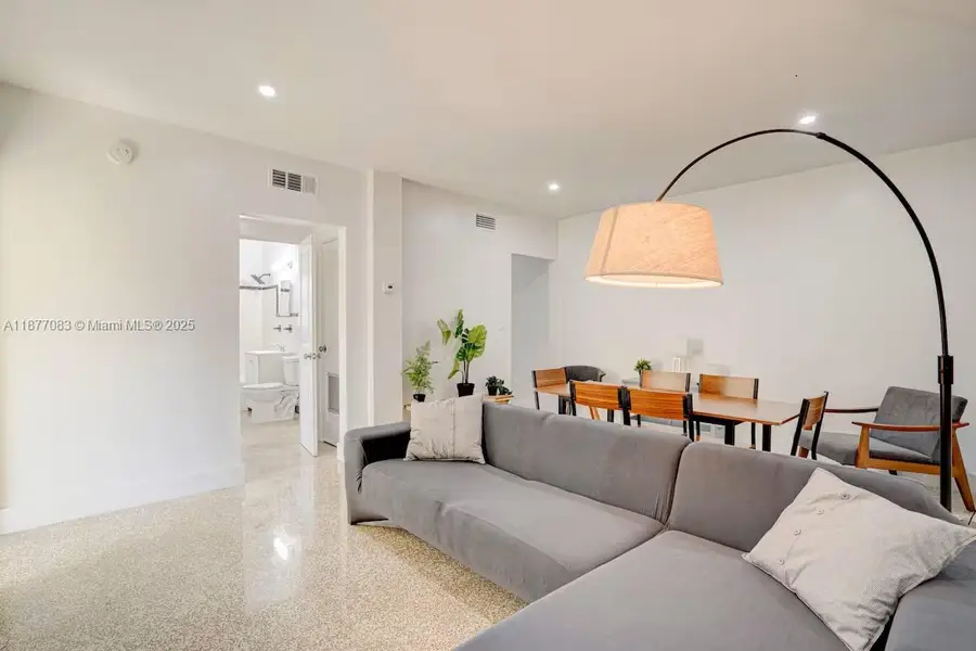 Address Withheld By Seller, Miami, FL 33161 - Image #3