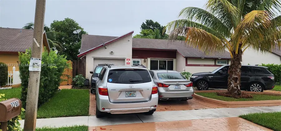 7707 SW 8th St, North Lauderdale, FL 33068 - Image #3