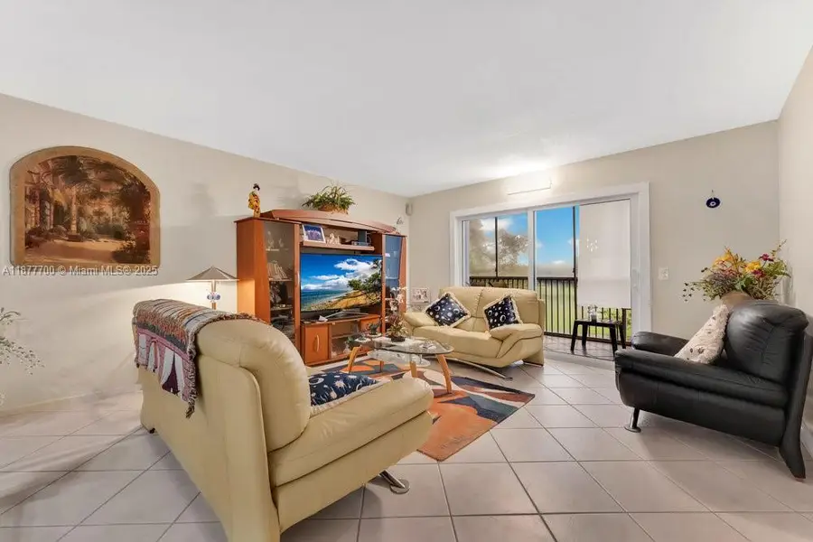 1101 SW 128th Ter #309C, Pembroke Pines, FL 33027 - Image #3