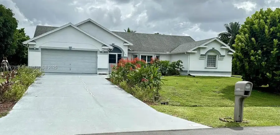 2901 SE Eagle Dr, Port Saint Lucie, FL 34984 - Image #2