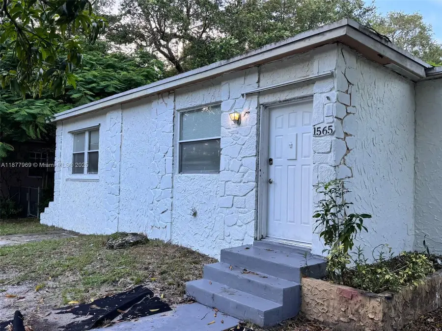 1565 NE 141st St, North Miami, FL 33161 - Image #2