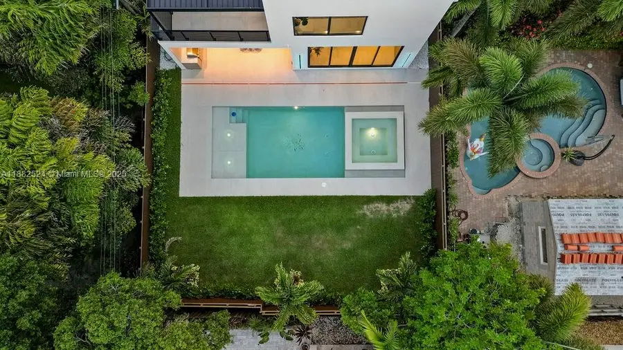 1132 SE 6th Ter, Fort Lauderdale, FL 33316 - Image #2