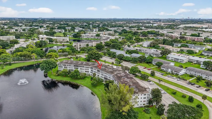 2009 N Farnham N #2009, Deerfield Beach, FL 33442 - #3