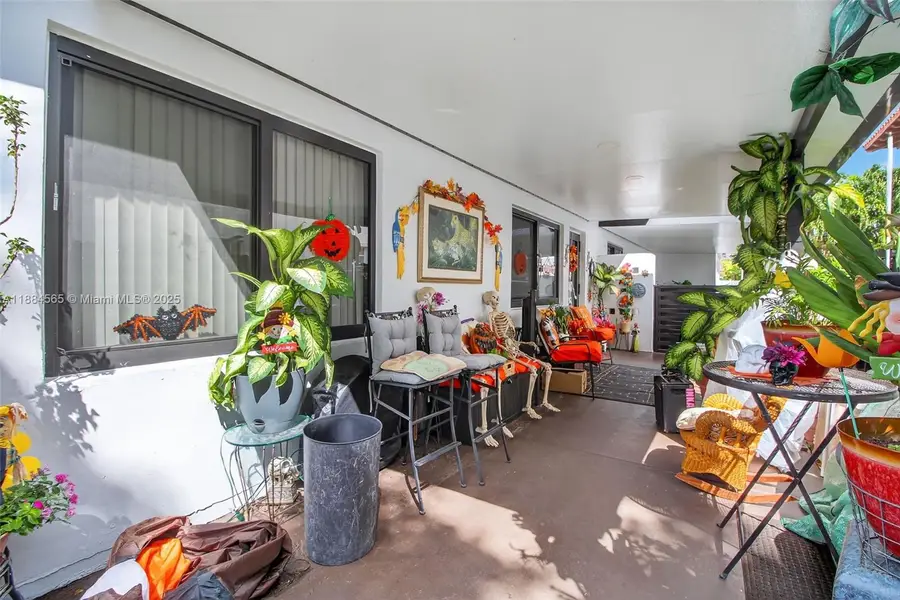 3297 SW 26th St, Miami, FL 33133 - Image #3