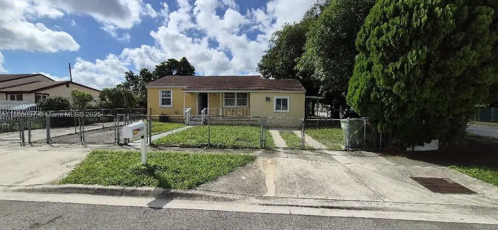 610 E 6th Pl, Hialeah, FL 33010 - Image #1