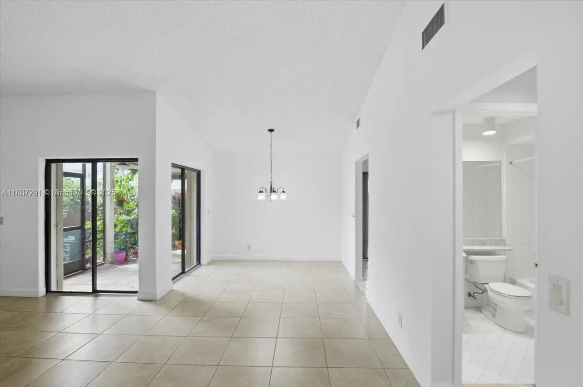 17270 NW 60th Ct, Hialeah, FL 33015 - Image #1