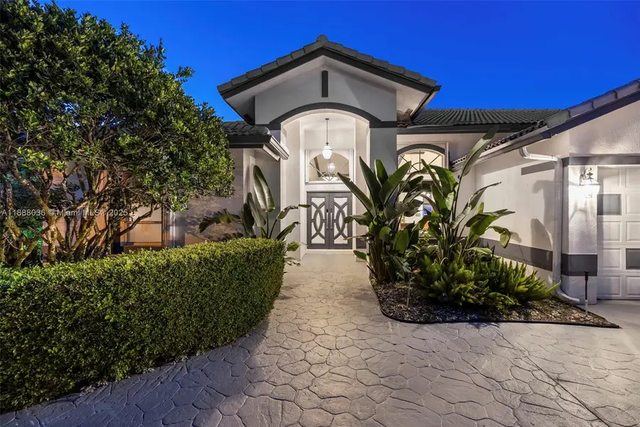 12555 SW 34th Pl, Davie, FL 33330 - Image #3