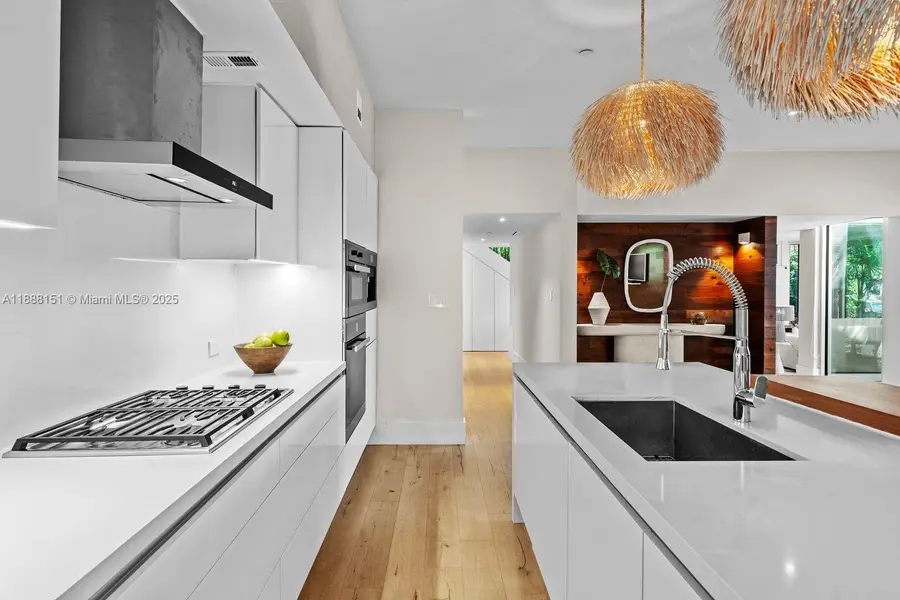 234 Washington Ave #A, Miami Beach, FL 33139 - Image #3