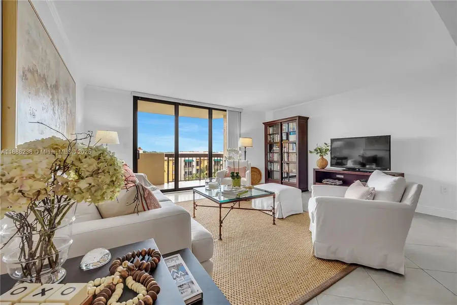 600 Biltmore Way #718, Coral Gables, FL 33134 - Image #2