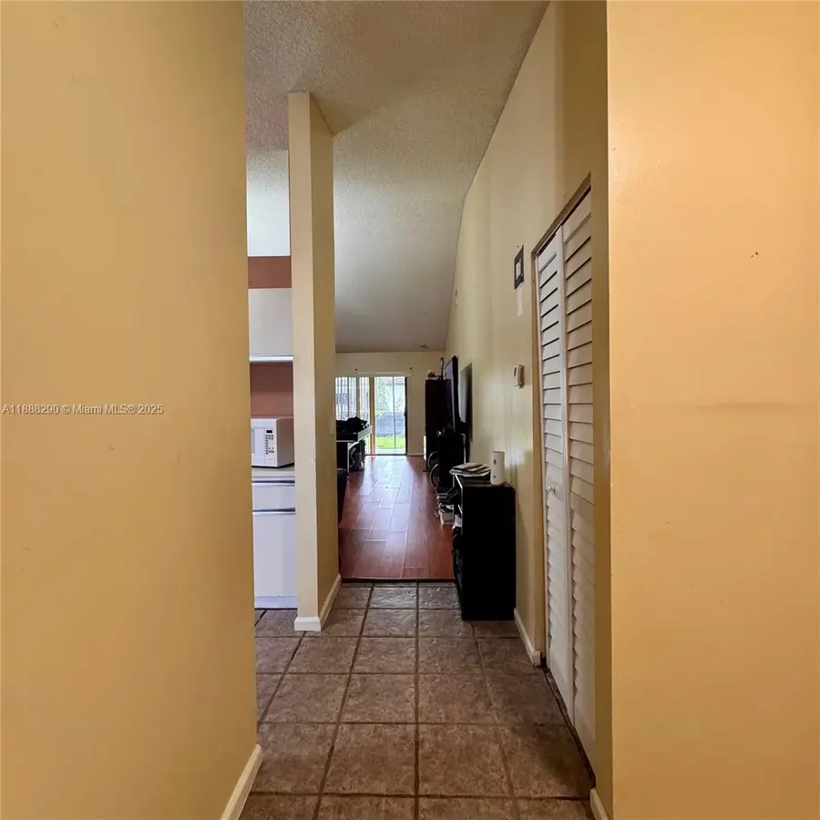 2595 NW 123rd Ave, Coral Springs, FL 33065 - Image #3