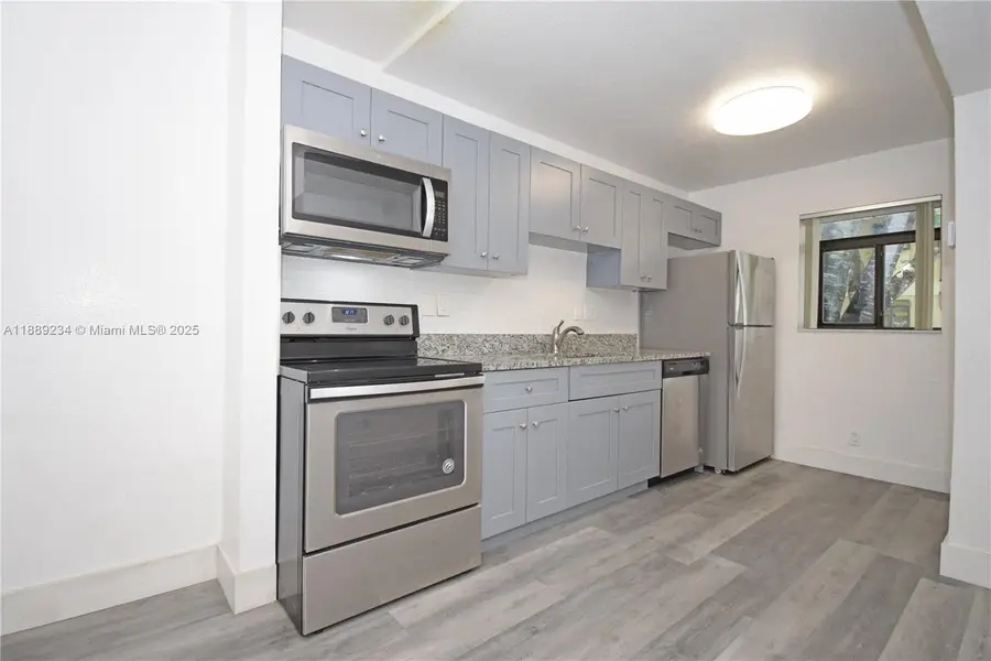 301 Gardens Dr #102, Pompano Beach, FL 33069 - Image #3