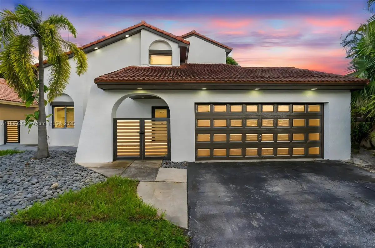 17353 NW 62nd Ct, Hialeah, FL 33015 - Image #1