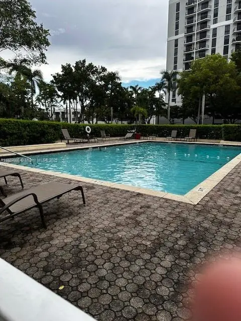 Address Withheld By Seller, Miami, FL 33181 - #2