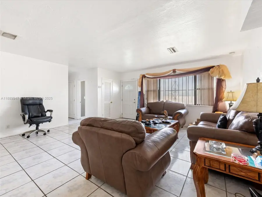 16815 NW 38th Ct, Miami Gardens, FL 33055 - Image #2